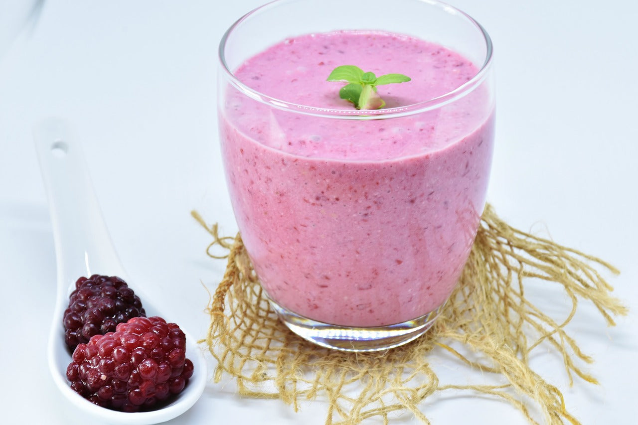 Erfrischende Beeren-Smoothies: Gesunde Sommerdrinks für eine ausgewogene Ernährung